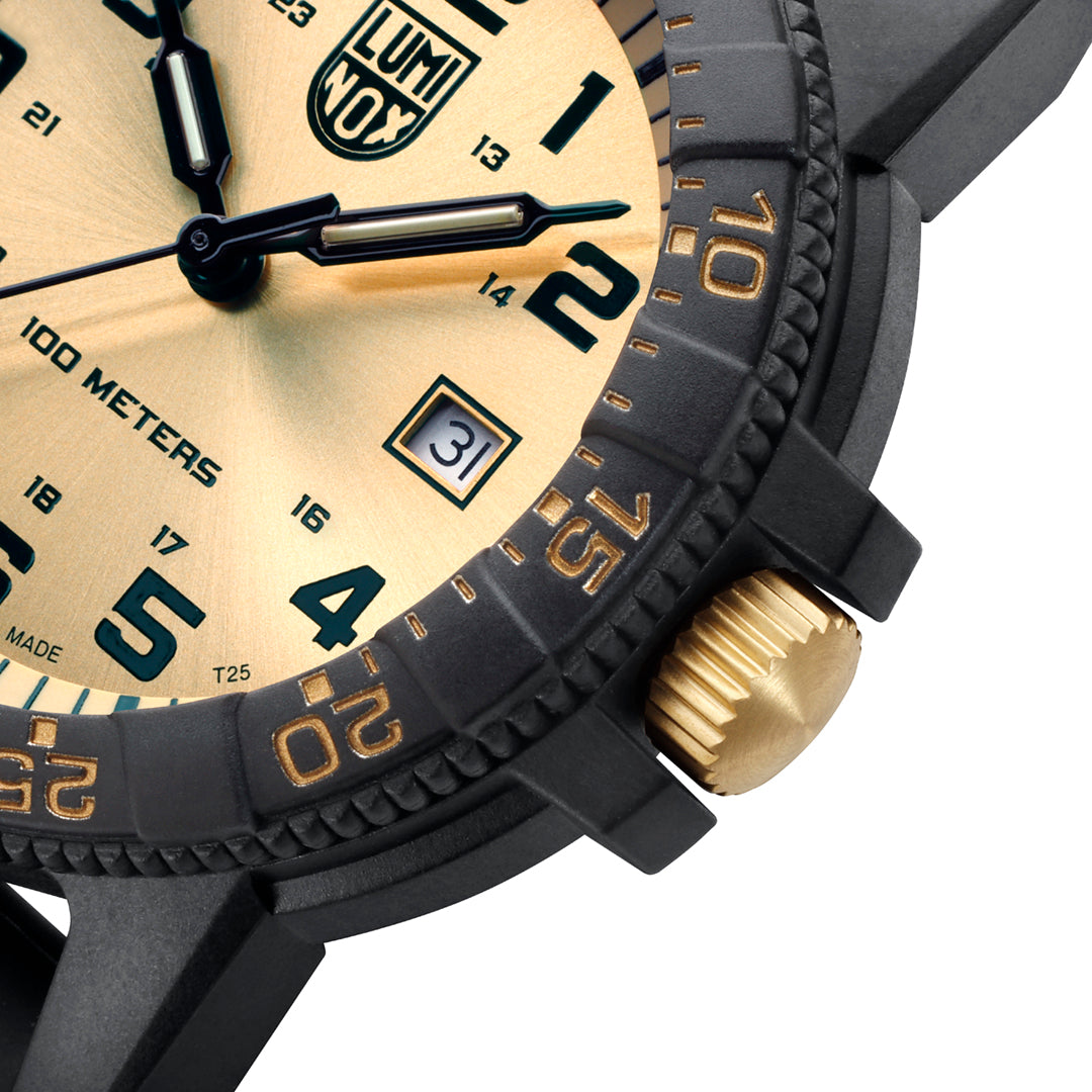 Leatherback Sea Turtle Giant Gold, 44 mm, Outdoor Watch, Gold