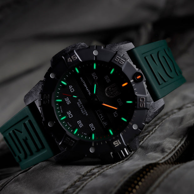 Master Carbon SEAL Automatic, 45mm, Military Dive Watch